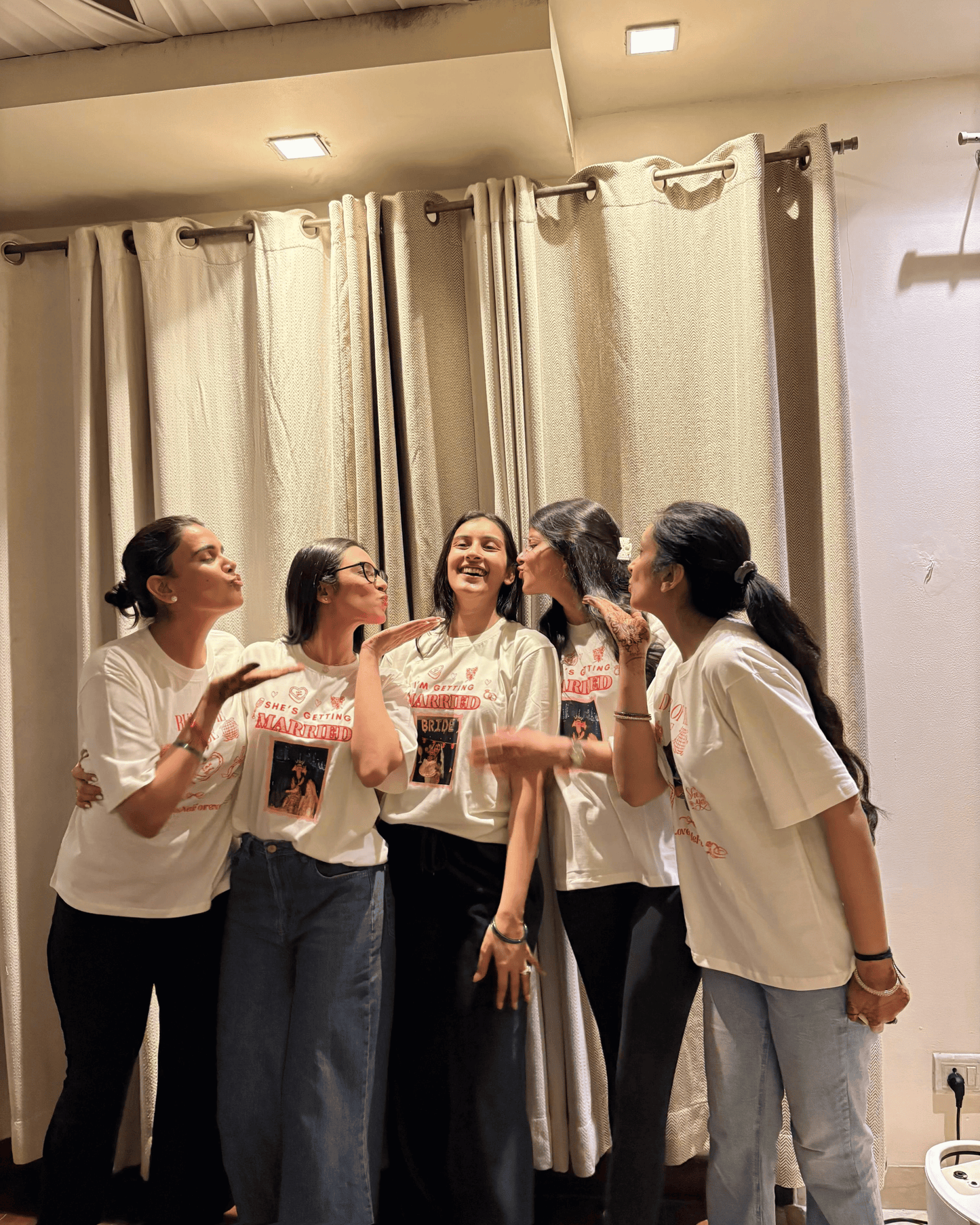 getting married oversized tee