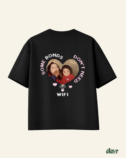 momager custom oversized tee
